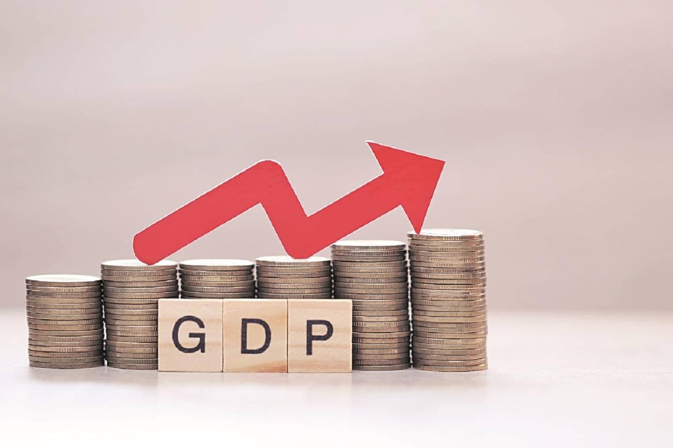 Weekly economy wrap: GDP beats estimates, but inflation risks remain