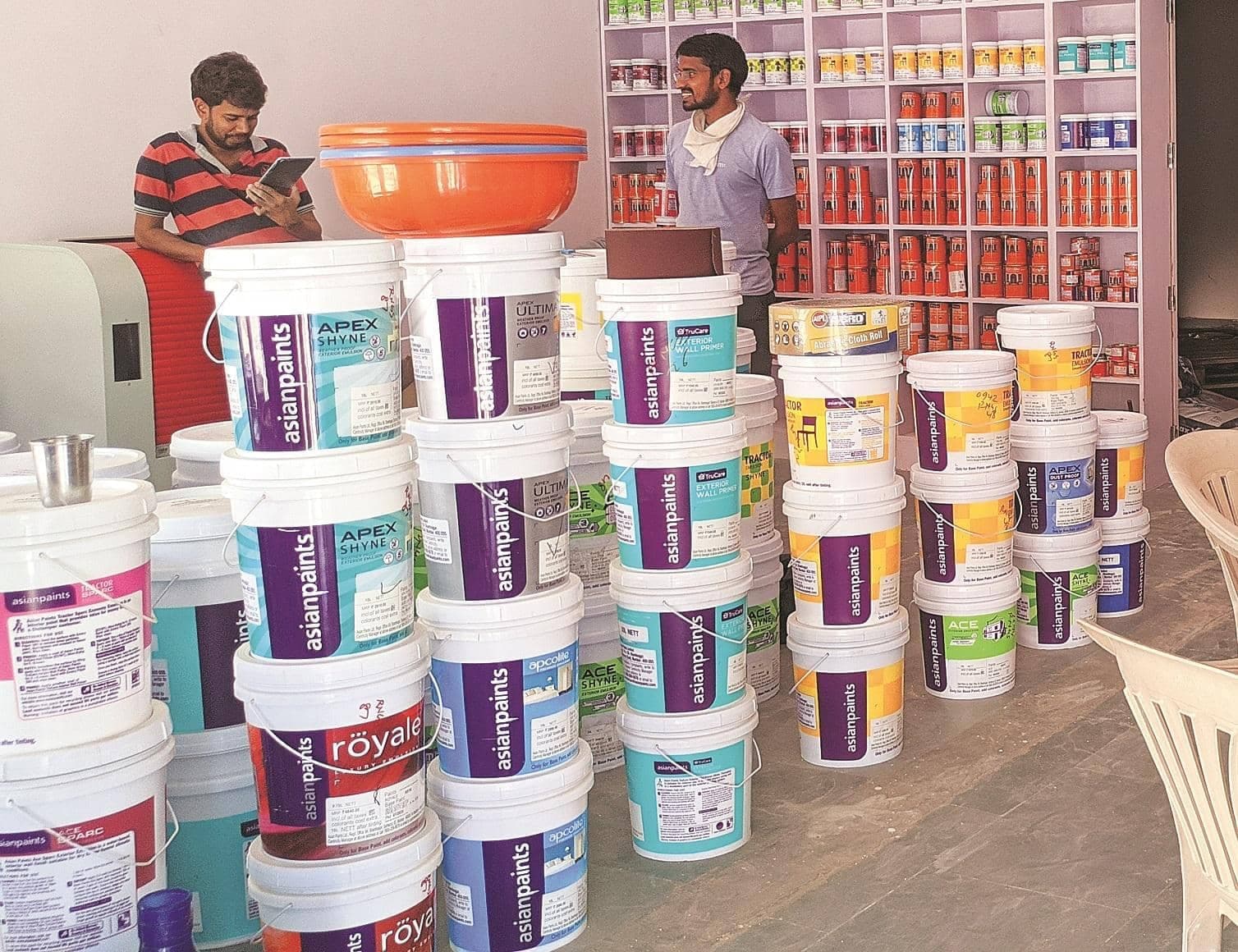 Asian Paints names Leo Puri chairman-designate, to take charge in 2027
