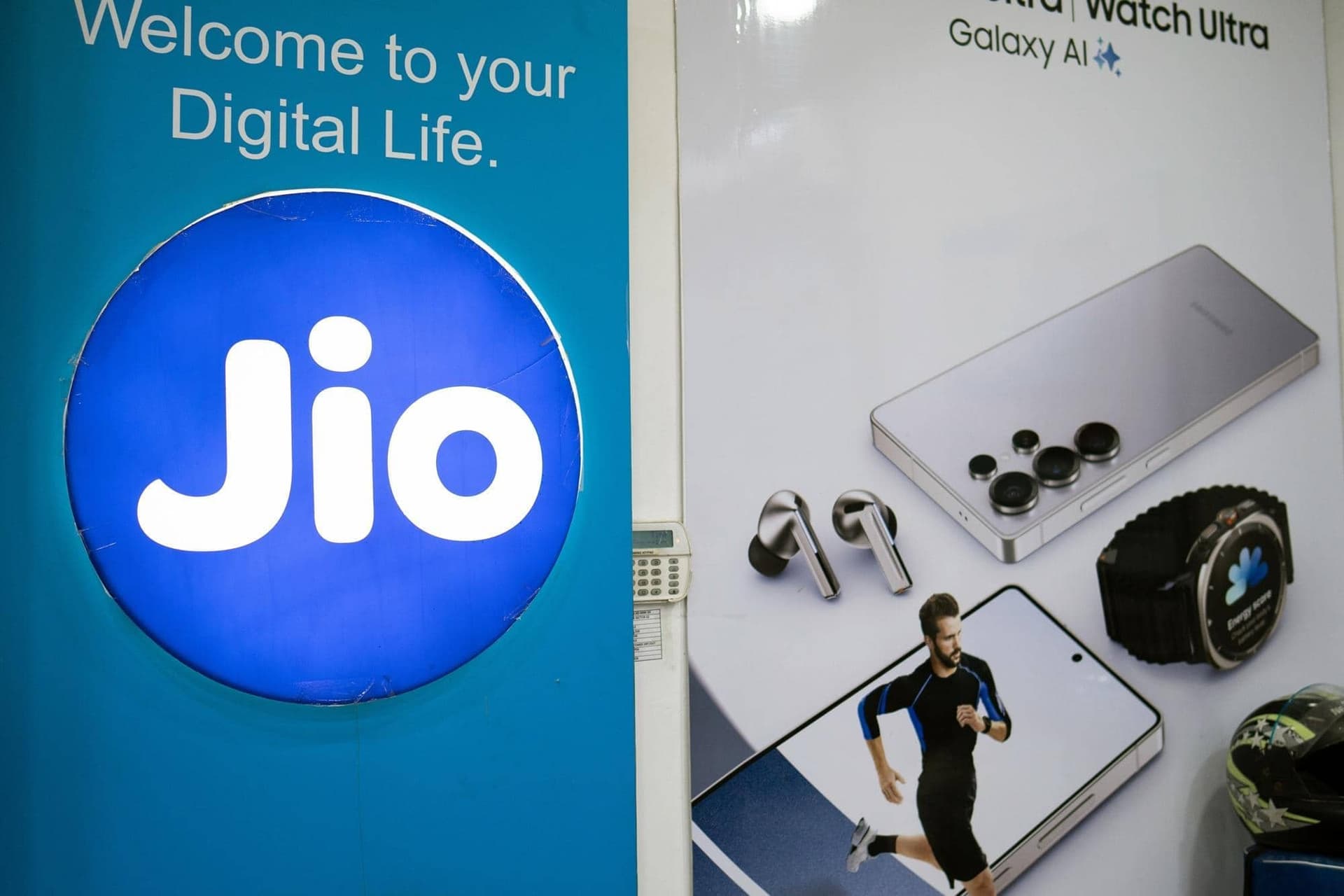 Jio Platforms plans to kick off investor outreach for its IPO next week