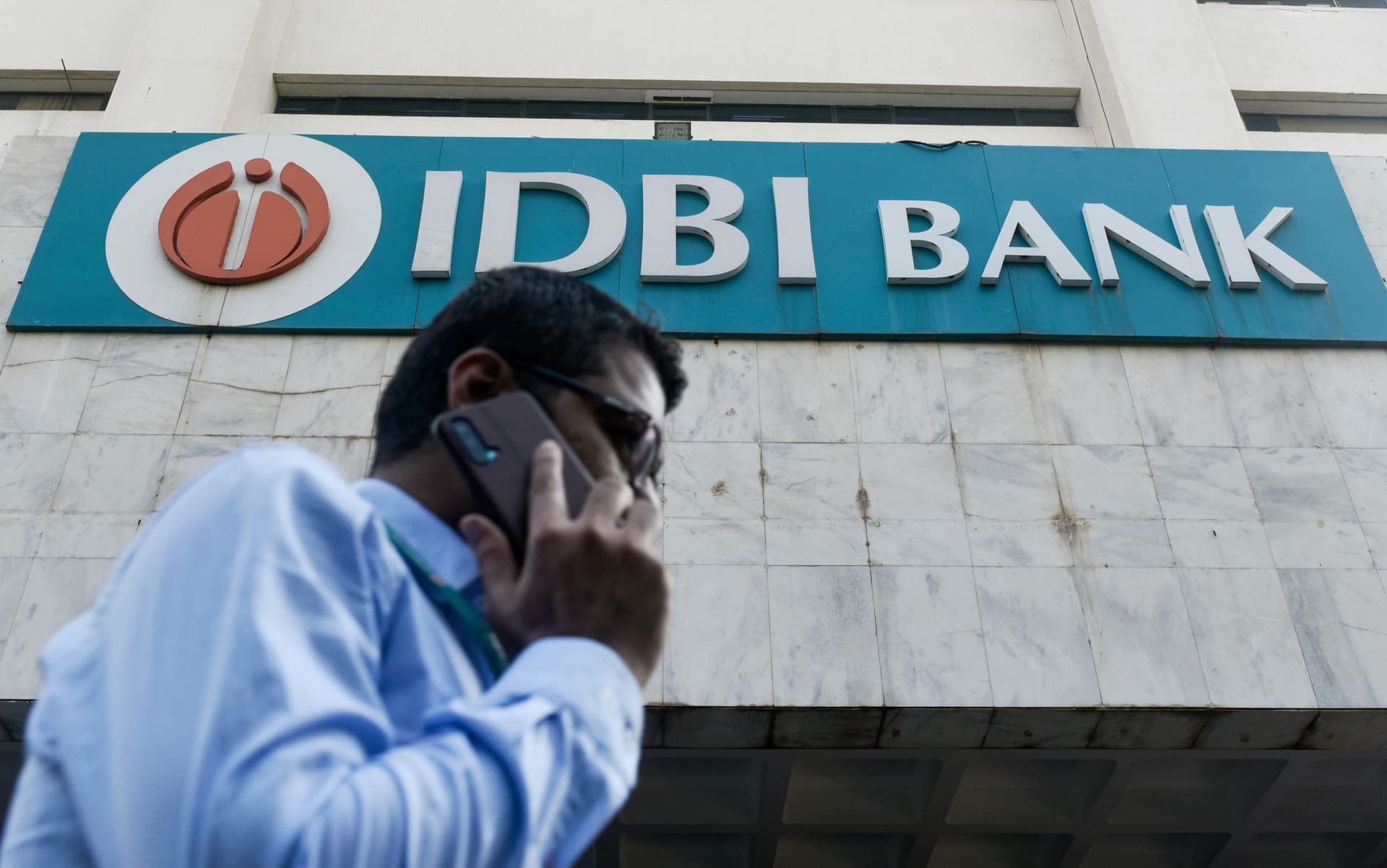 Govt evaluating financial bids for strategic stake sale in IDBI Bank