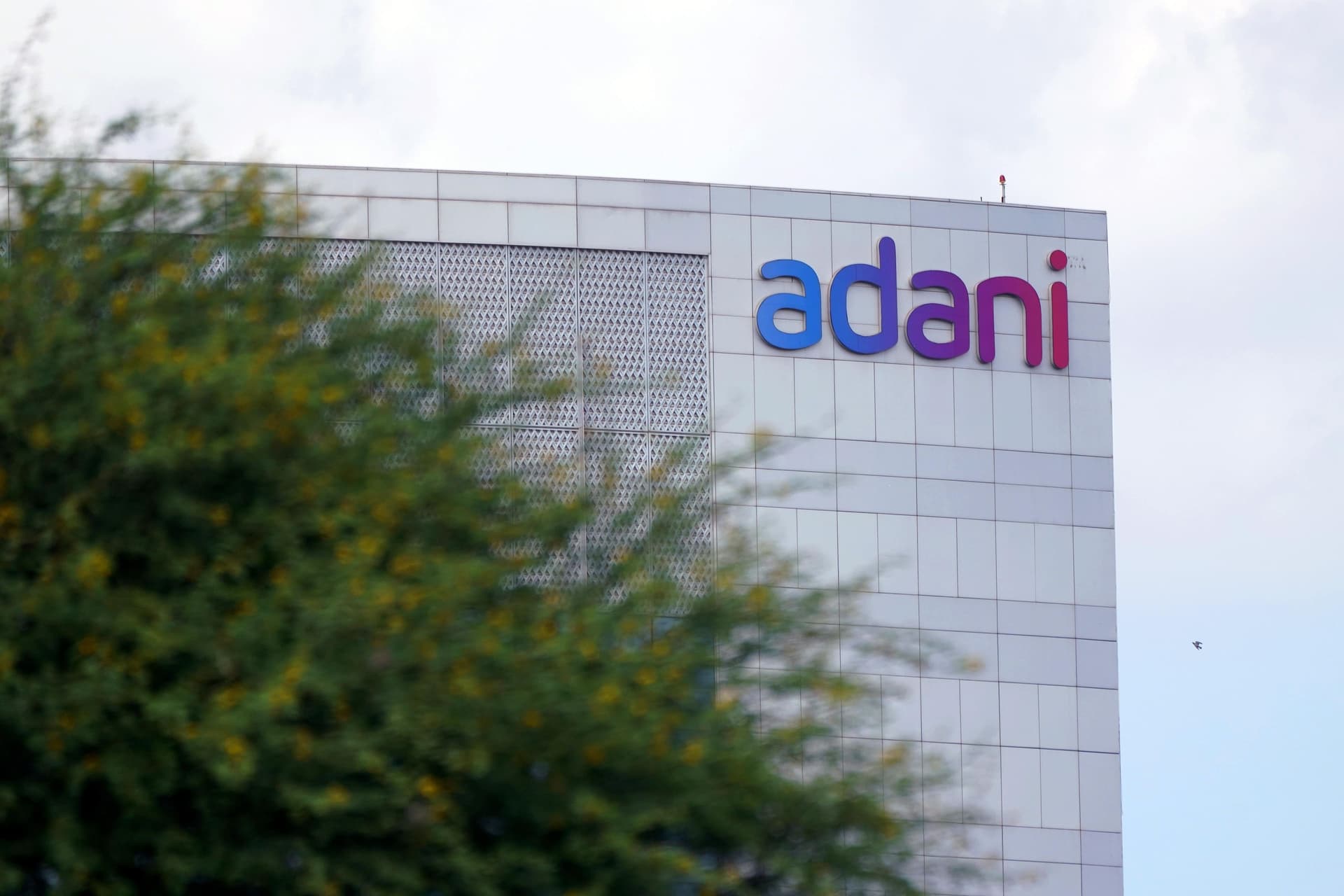 Adani projects worth ₹2.6 trillion completed or underway in Maharashtra