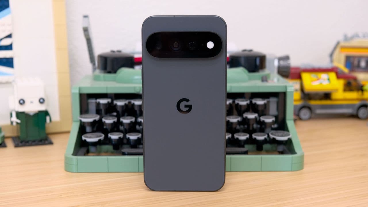  I spent a very boring week with the Google Pixel 11 Pro XL — and I loved every second of it 