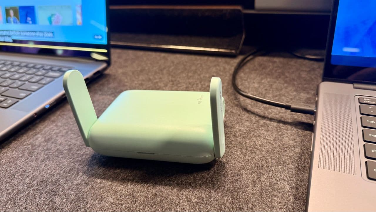 GL.iNet Beryl 7: Pocket-Sized Wi-Fi 7 Travel Router