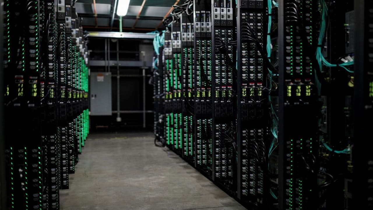  Meta is testing robot arms inside data centers that could replace up to 80% of human workload 