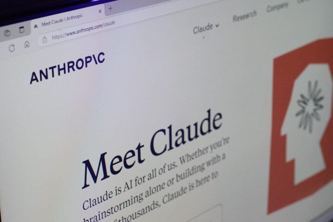 Anthropic Sidesteps Google With Built-In Browser for Claude