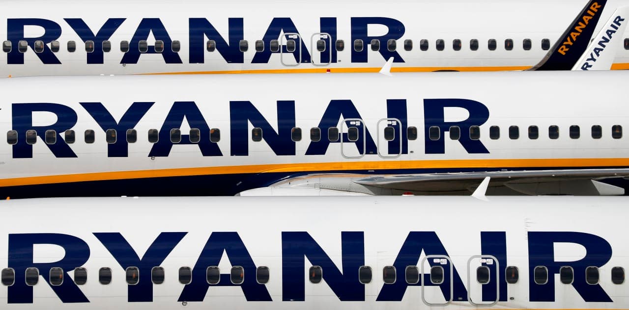 Europe’s largest airline warns of jet-fuel prices at $140 this winter as it cuts capacity