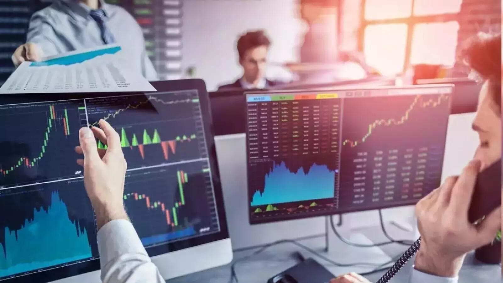 Retail investors shift from secondary market to IPOs in July-August, selling Rs 5,674 crore