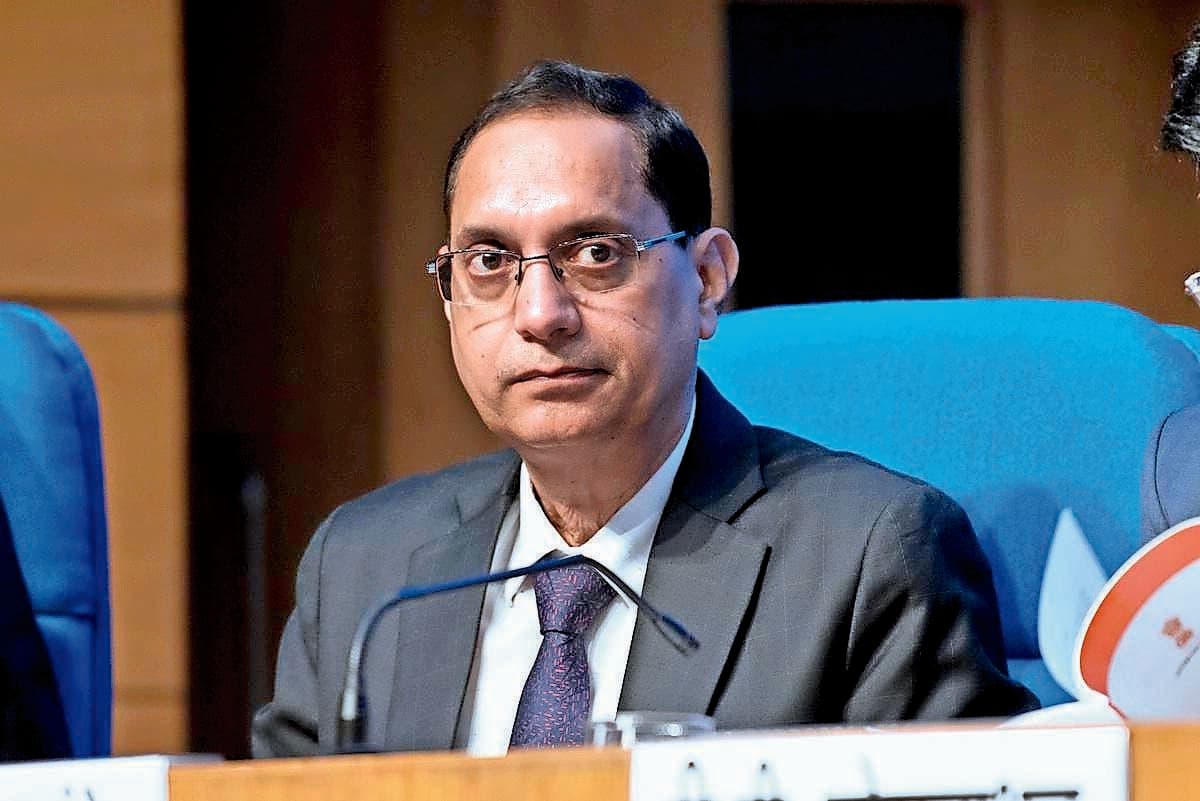 Sebi to examine discount brokers’ concerns over new UPI MDR
