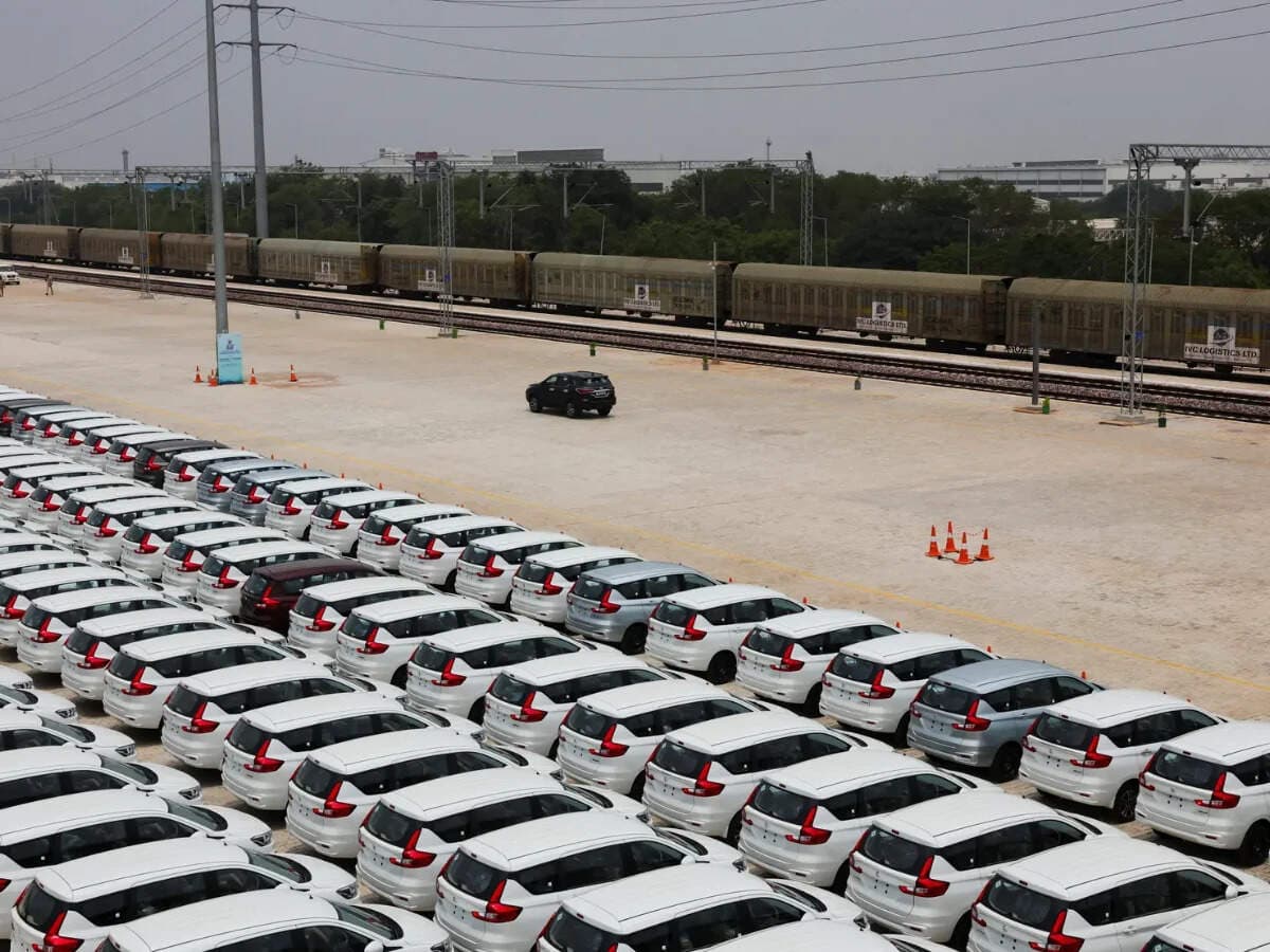 Maruti Suzuki records 1 million vehicle dispatches through in-plant railway sidings in Gujarat, Haryana