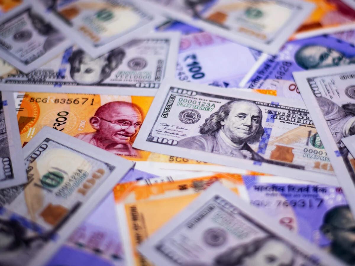 FCNR(B) scheme could yield Rs 5.5 trillion notional profit for banks, RBI: SBI Research