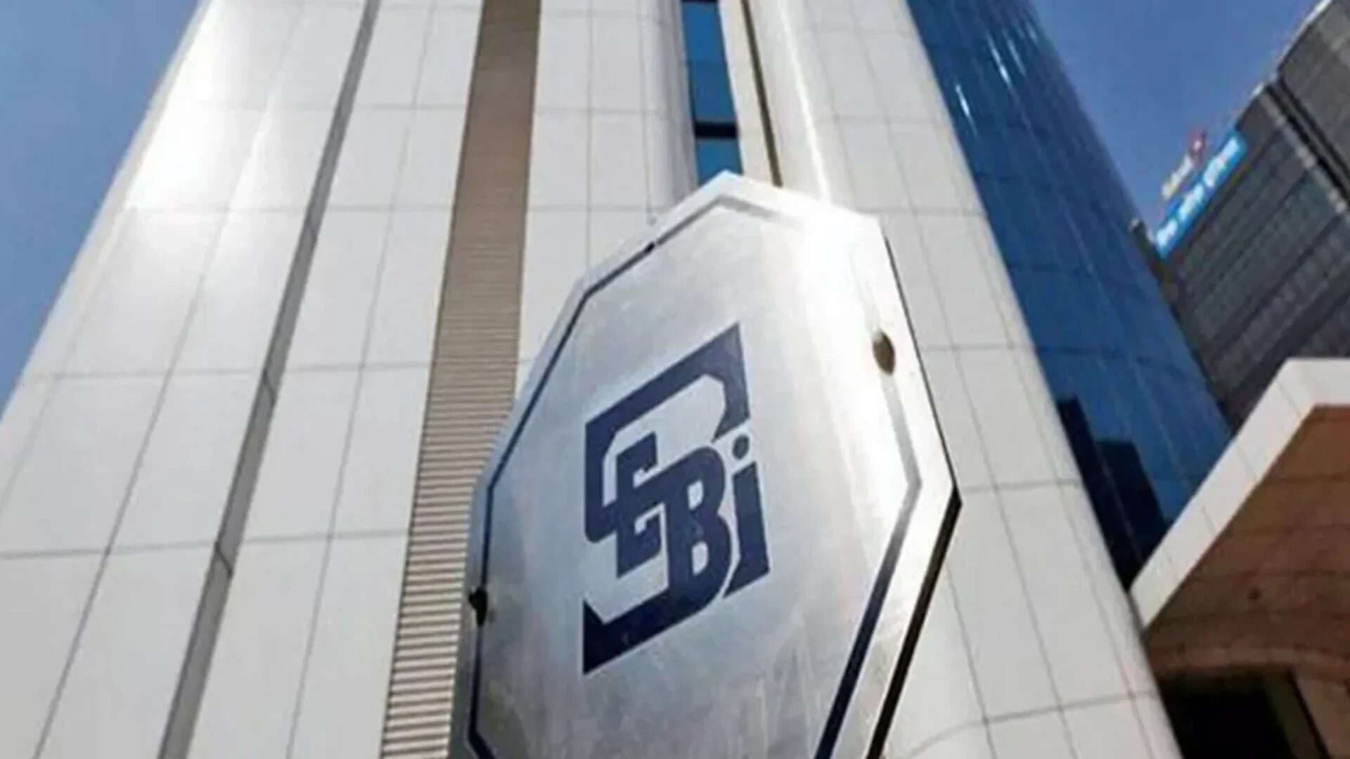 Sebi proposes Rs 50,000 fine for firms not cooperating with monitors