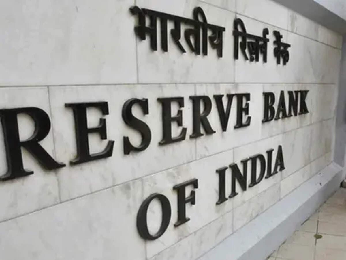 RBI's forex curbs lift rupee as banks reassess hedging costs