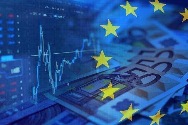 European shares close out best week since June as earnings soften blow from tech selloff