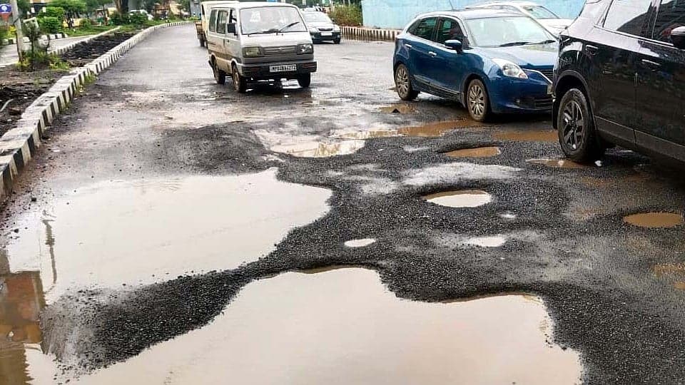 MP Pothole Crisis: 973 Deaths In 6 Years, But Just 4 Recorded In 2025 Despite Damaged Roads
