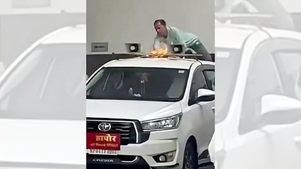 Bhopal BMC Employee Attempts To Set Mayor Malti Rai’s Vehicle Ablaze During Protest, Booked
