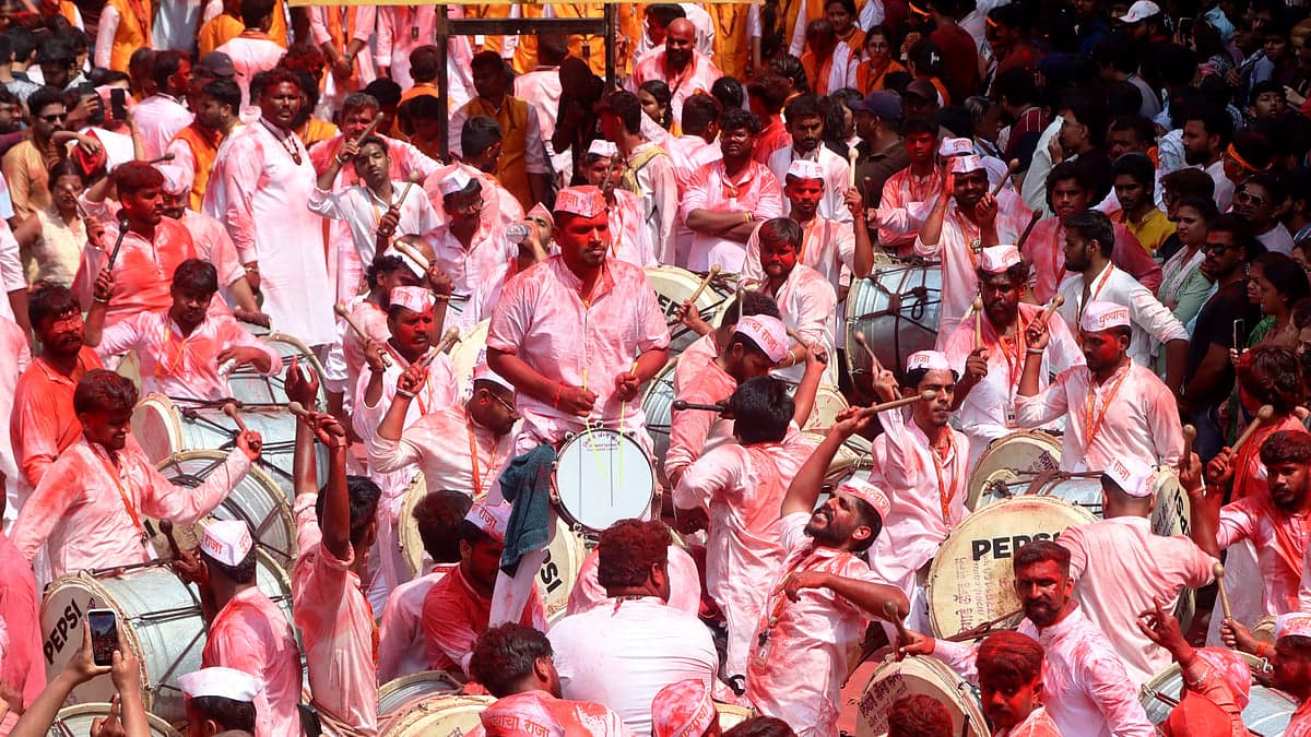 Pune Ganeshotsav 2026: Ganpati Visarjan Procession Runs For 33 Hours 33 Minutes