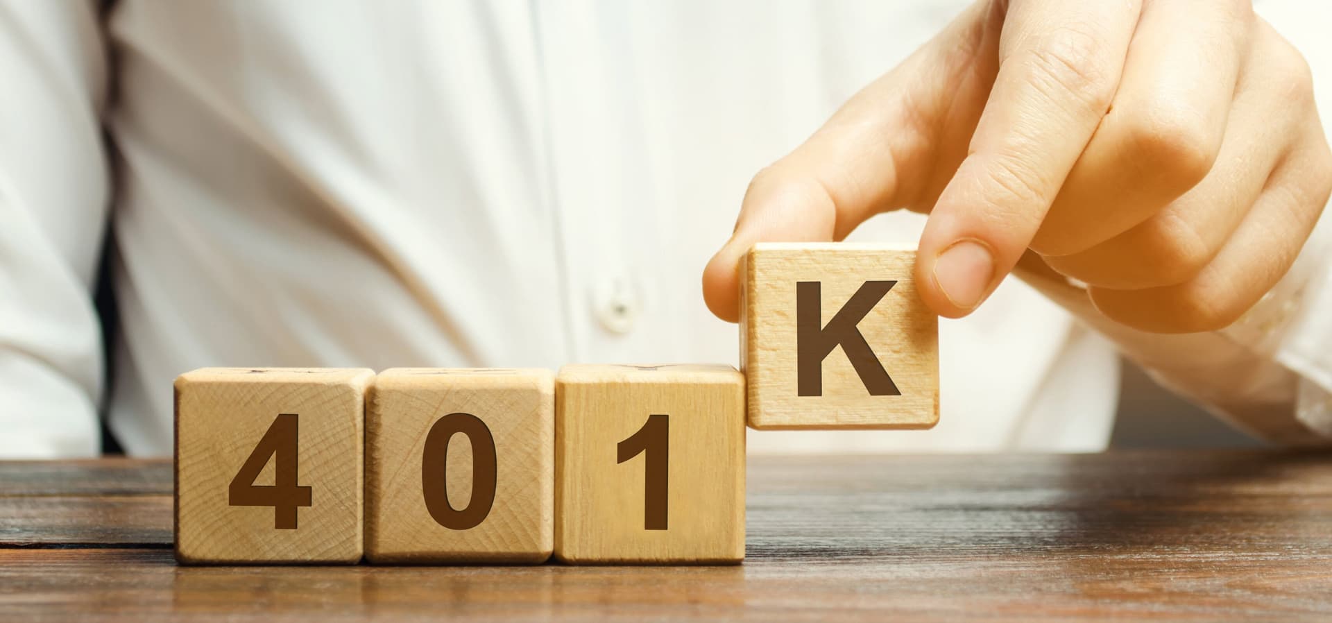 The Average 401(k) Is $167,970. The 4% Rule Turns That Into $560 a Month. Social Security Pays $2,081.