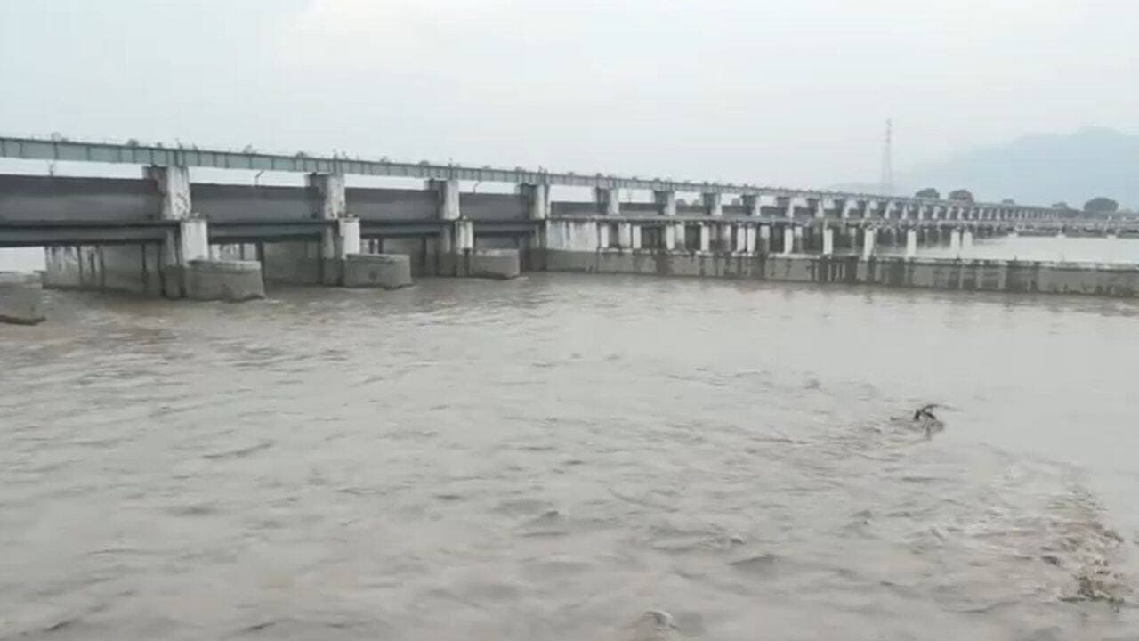 Flood fears in Bihar as several rivers cross danger marks amid Nepal rains