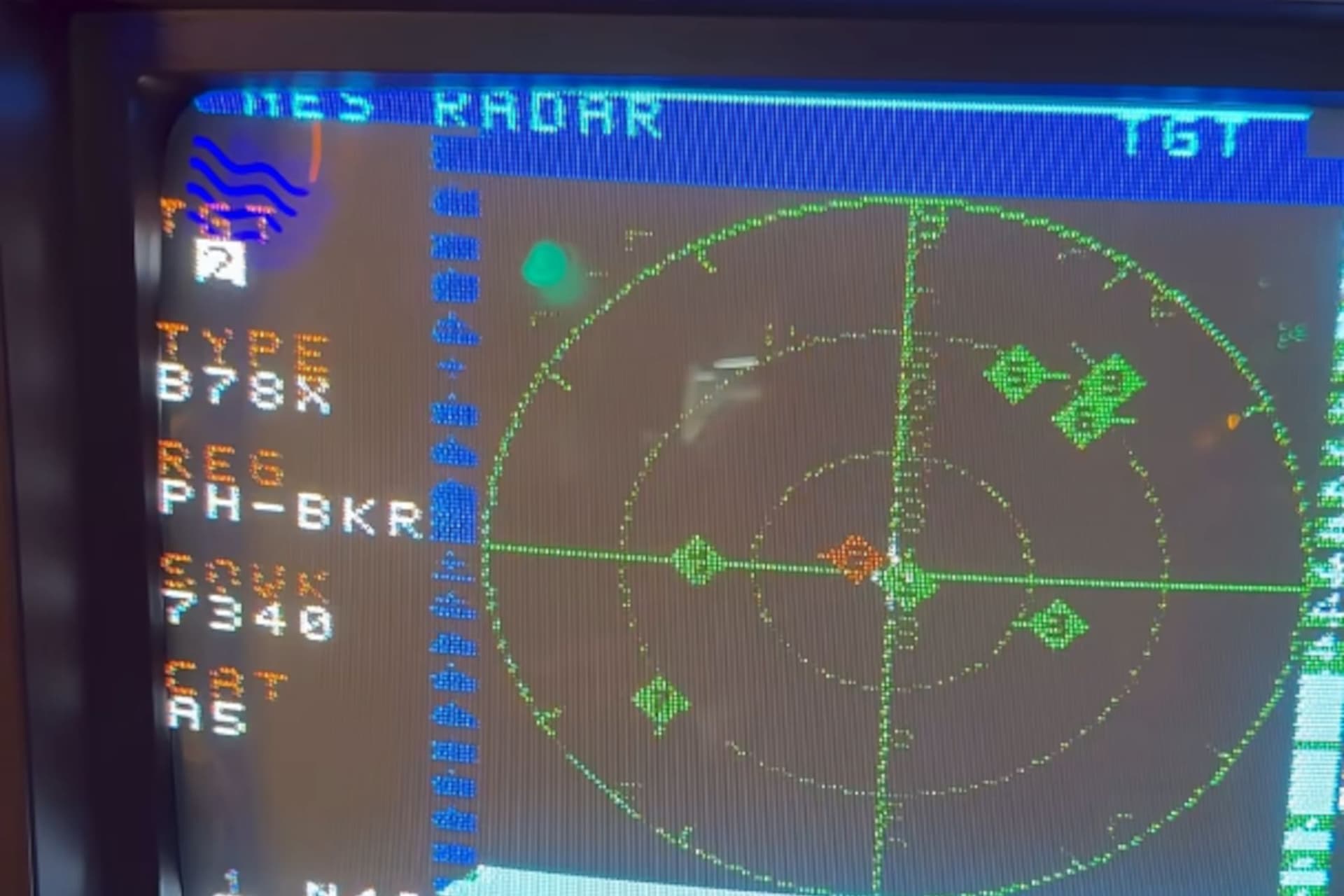 You, too, can turn your old NES into a flight tracker that receives internet data in real time
