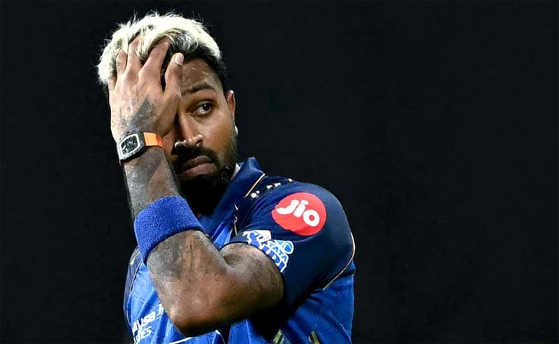 MIలోనే పాండ్య.. కెప్టెన్సీ రేసులో తిలక్, బుమ్రా..!