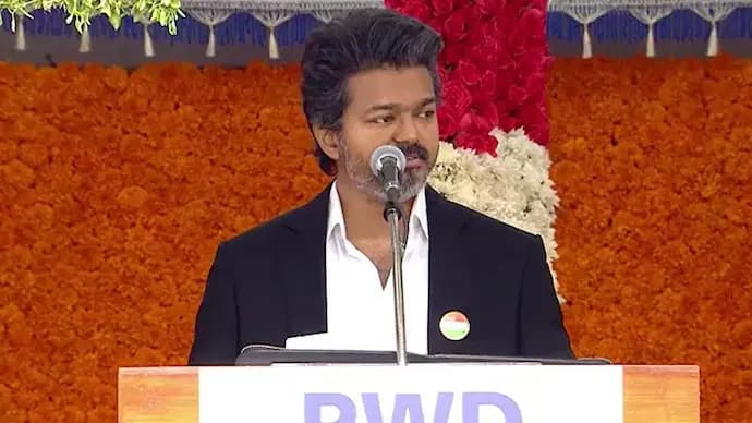 విజయ్‌ను PM కుర్చీలో రాహుల్ కూర్చోబెడతారు : TVK ఎమ్మెల్యే సంచలన వ్యాఖ్యలు