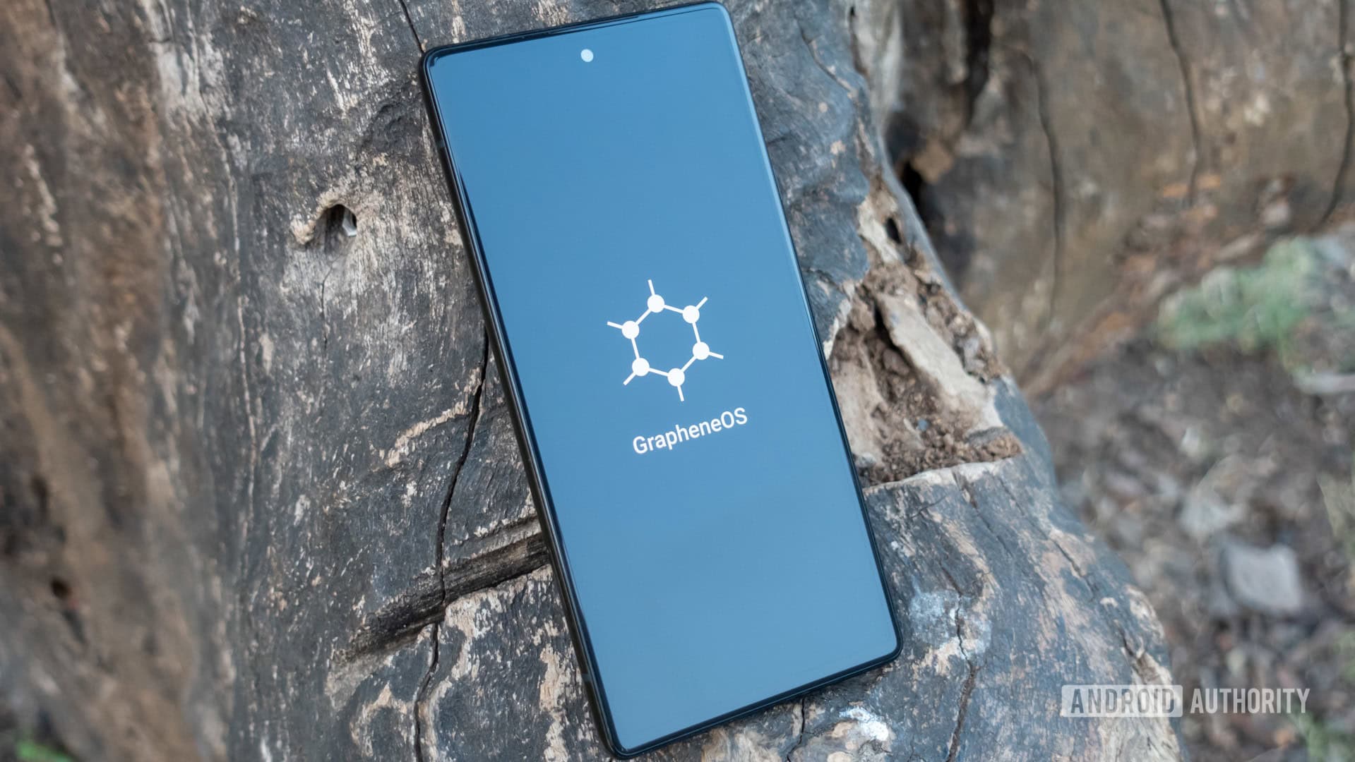 GrapheneOS is building its own RCS support to cut Google Messages out of the picture