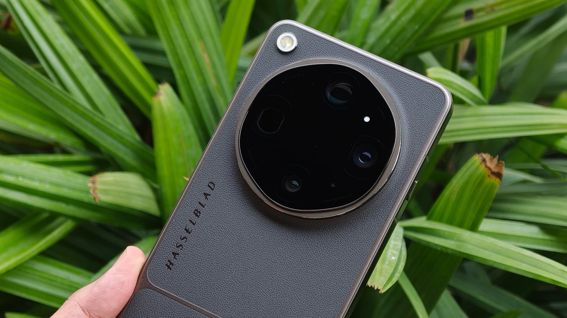 The world’s first triple-200MP camera phone has leaked, and it looks familiar