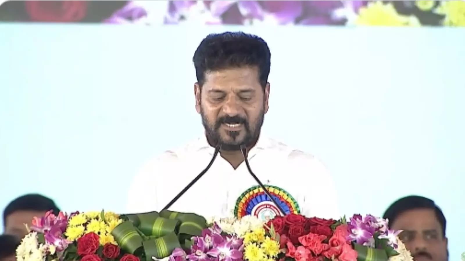 Telangana :  ఉపాధ్యాయుల ఆందోళనకు దిగవద్దని ముఖ్యమంత్రి రేవంత్ రెడ్డి కోరారు
