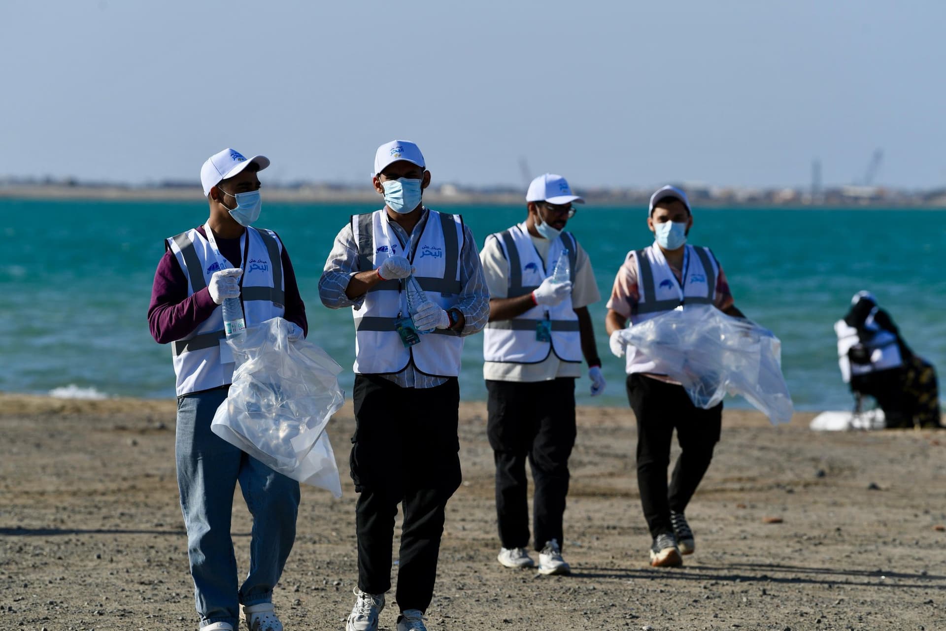 Jeddah volunteers dive in to protect Red Sea ecosystem