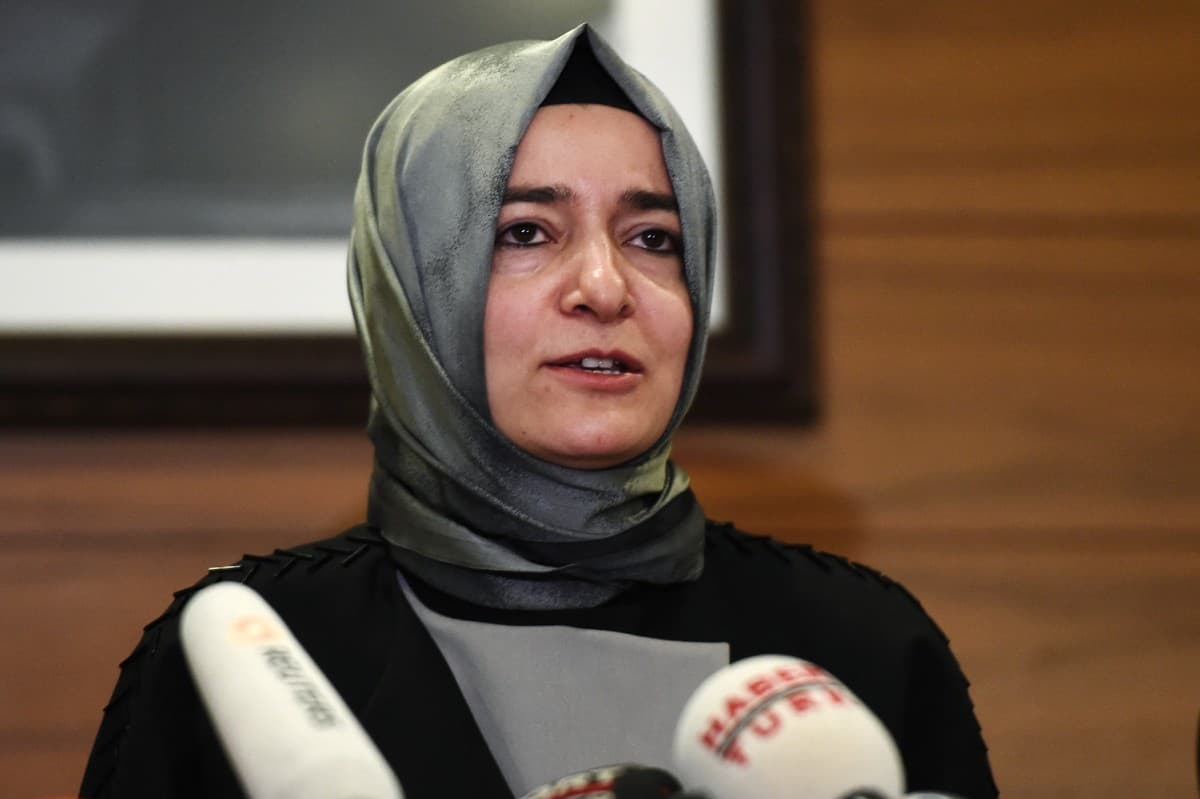 Turkiye’s ruling-party deputy chair steps down after share trading allegations