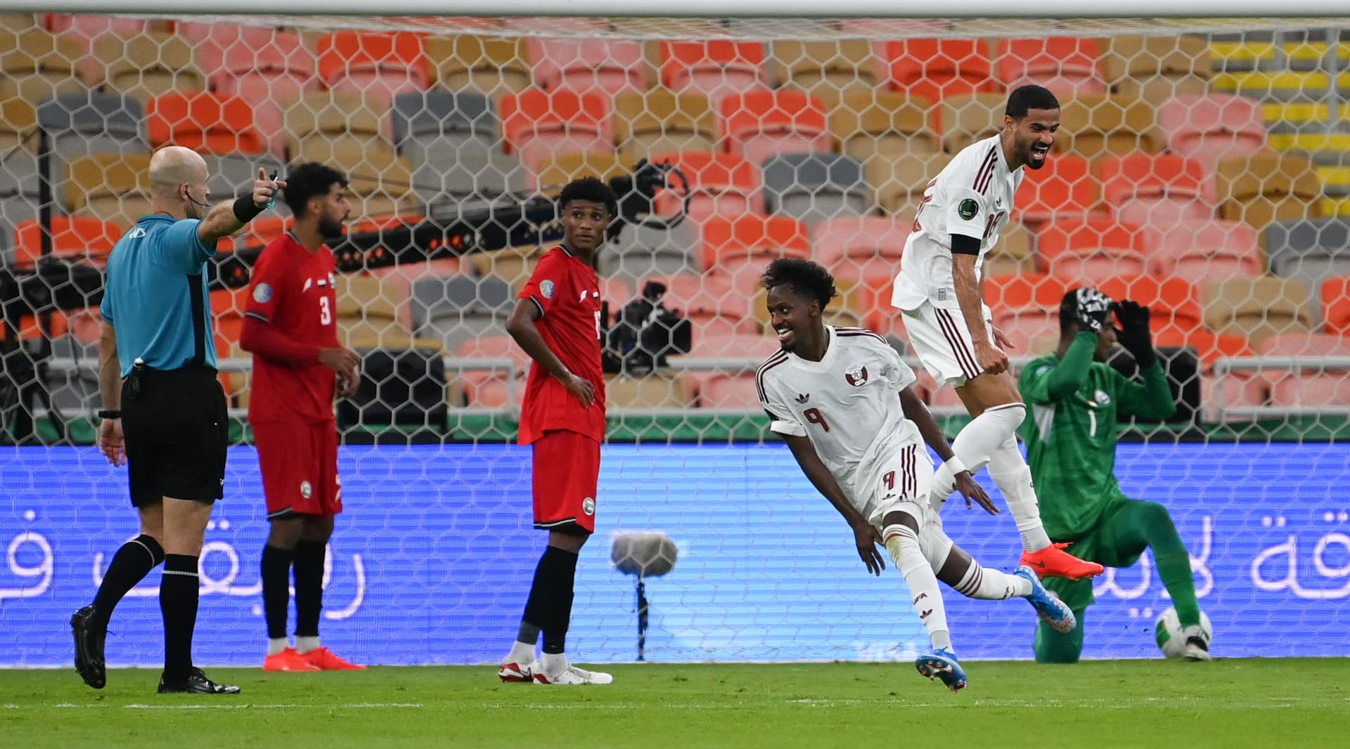 Qatar edge Yemen 1-0 at 27th Arabian Gulf Cup