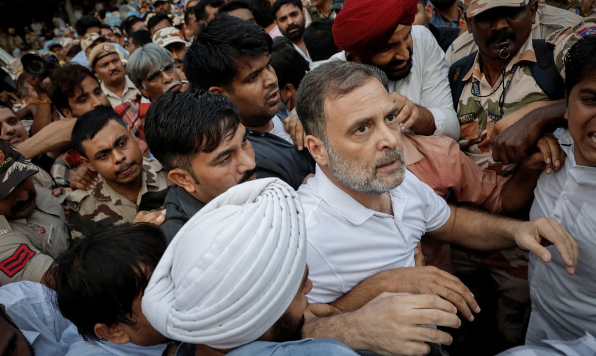 Indian opposition leader Rahul Gandhi detained during protest against election chief