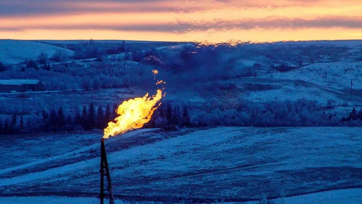 Natural gas: Initiate long positions