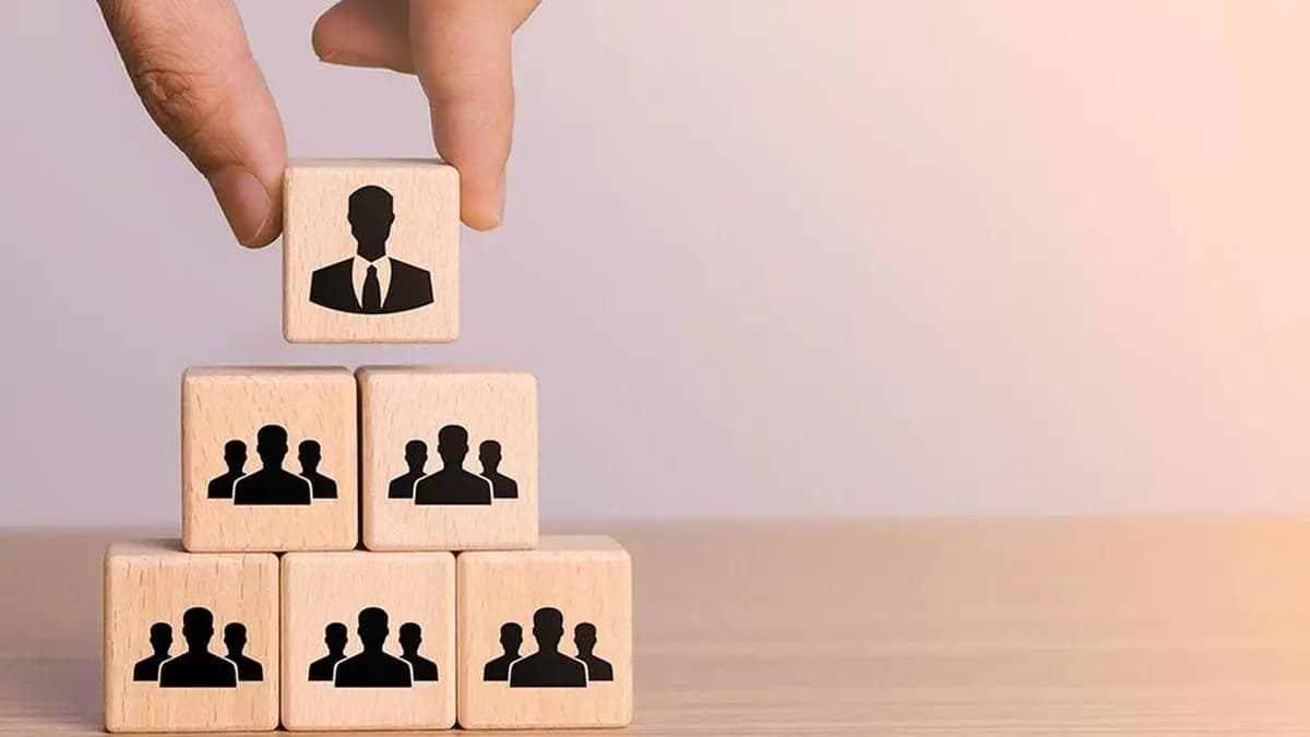 Ujjivan SFB MD & CEO exit, Kotak succession race gains momentum amid banking sector leadership churn
