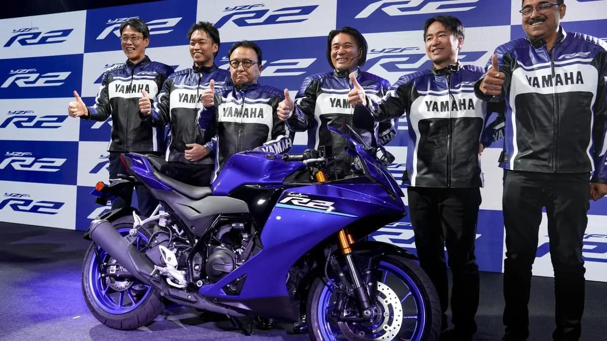 Yamaha YZF-R2 launched at ₹2.30 lakh with new 200cc engine