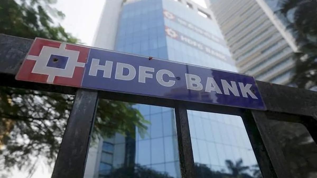 HDFC Bank shares decline amid bond redemption, ESG rating, block deal updates
