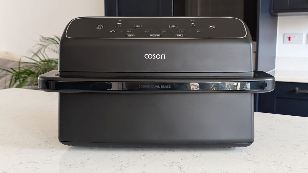 The Cosori Dual Blaze Twinfry Compact is a big-basket air fryer that does a lot more than you'd expect — for a very reasonable price