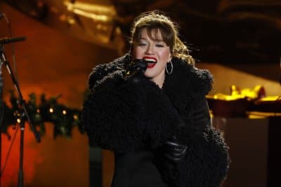 Watch: Kelly Clarkson performs 'Kpop Demon Hunters' hit 'Golden' for Kellyoke
