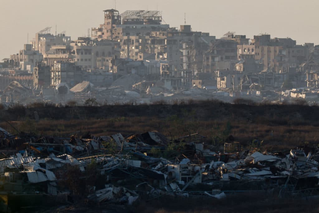UN food agency halves West Bank aid from 400,000 to 200,000 people because of funding shortages