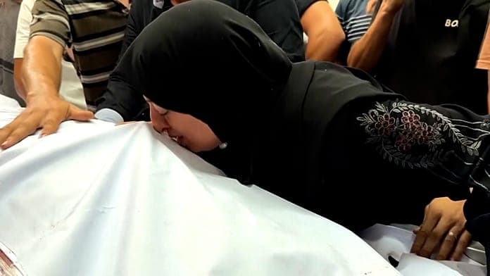 Israeli airstrikes kill at least five palestinians in Gaza City