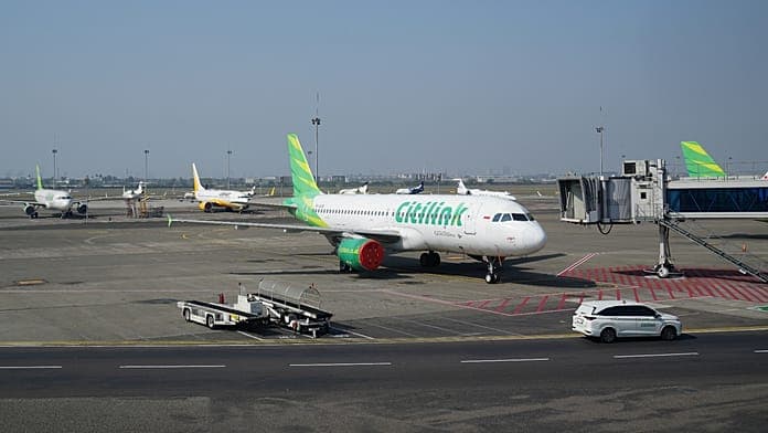 Flights suspended at Indonesia's main airport due to volcanic eruption