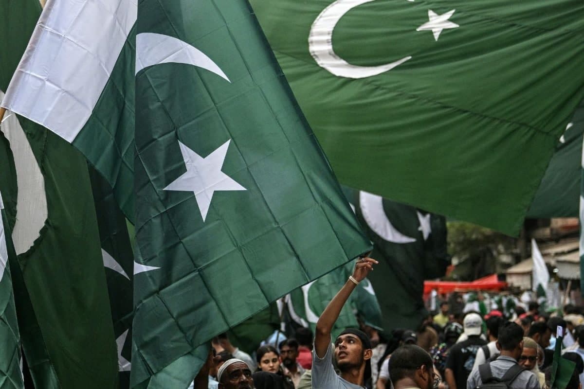Pakistan Weighs Major Border Shift Amid High-Stakes India-China Talks