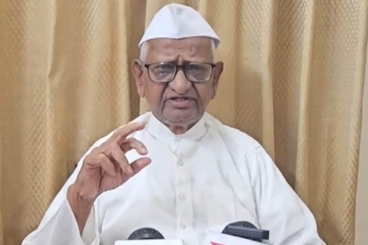 Anna Hazare Admitted To ICU At Mumbai Hospital With Severe Viral Infection, Dehydration