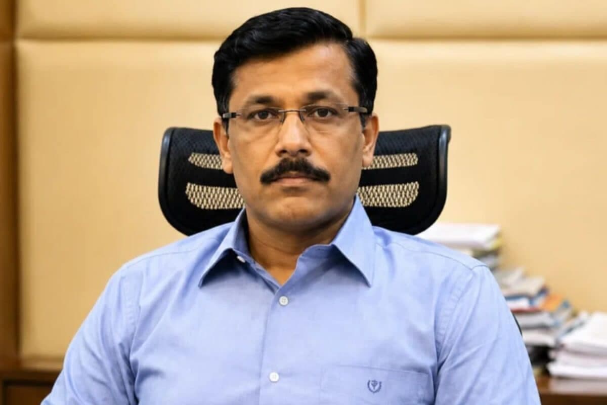 Tukaram Mundhe’s 100 Days As FDA Chief: 904 Raids, 322 Food Establishments Sealed, 457 Arrests, ₹34.7-Crore Fake Products Seized