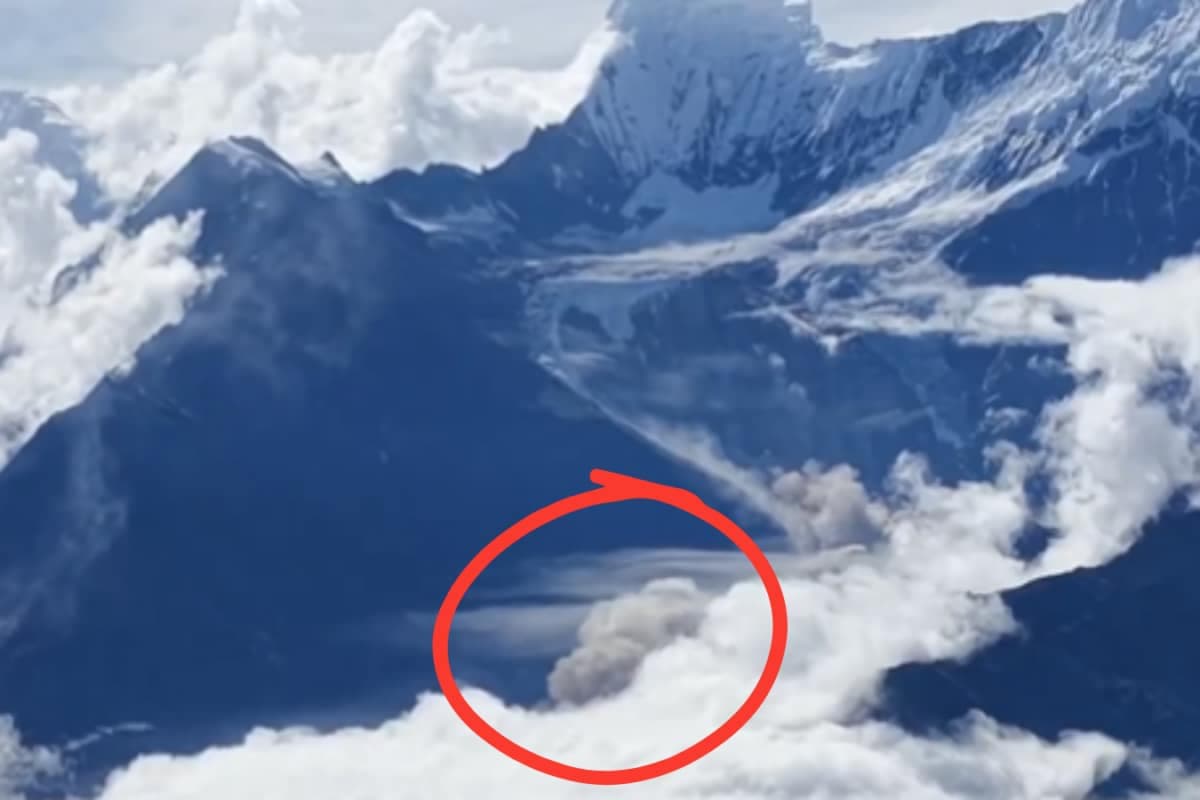 Moment When Huge Portion Of Glacier Collapsed, Triggering Deadly Nepal Floods That Killed 500 | Video