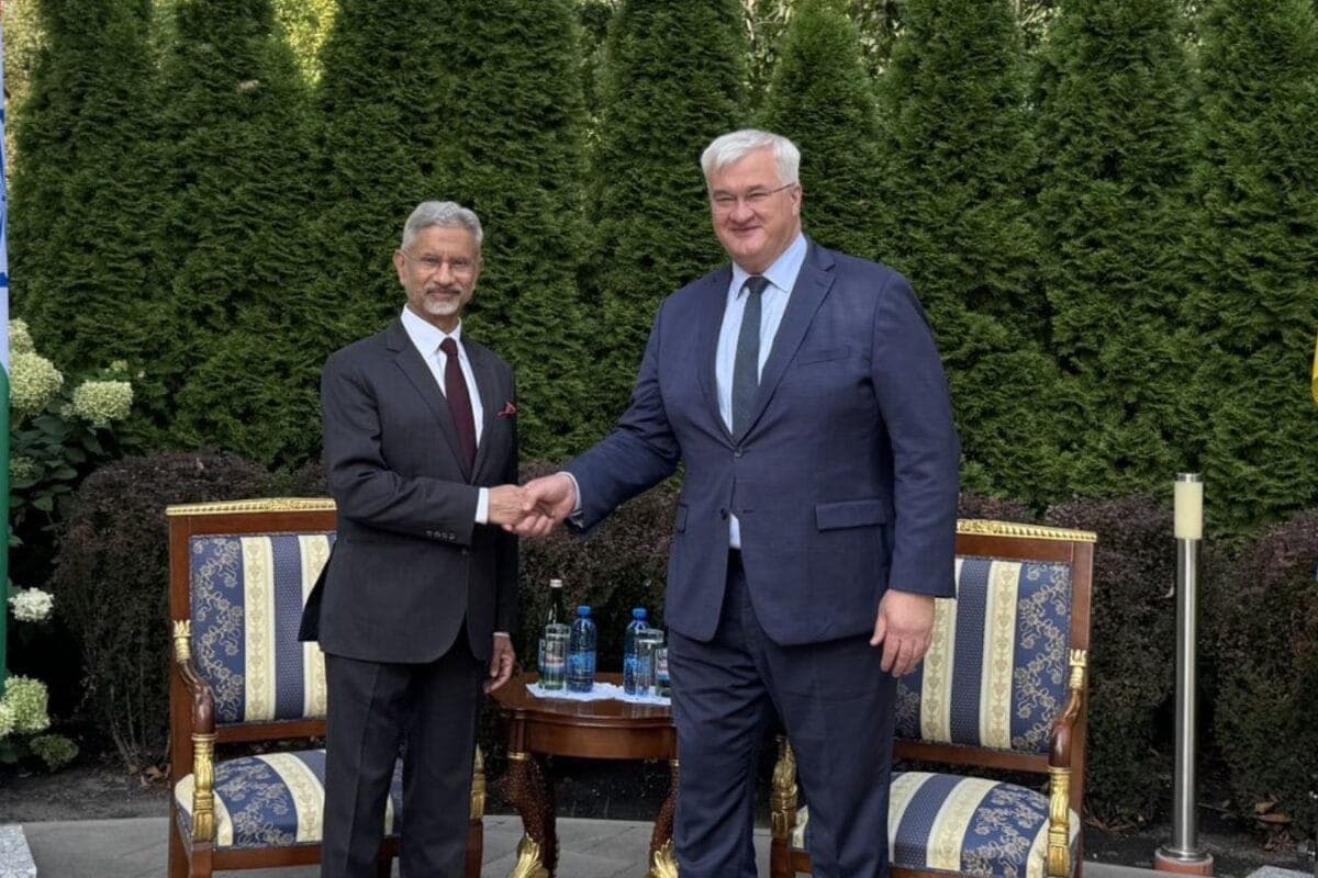 'Russia-Ukraine War Will Not Be Solved By Buying Or Not Buying Oil': Jaishankar In Kyiv