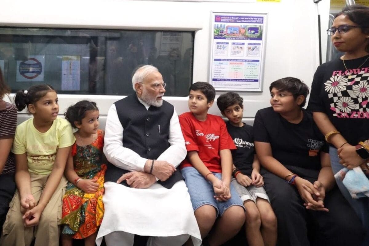 ‘Metro Moments’: PM Modi Shares Inside Glimpses Of His Delhi Metro Ride To SRCC | Watch