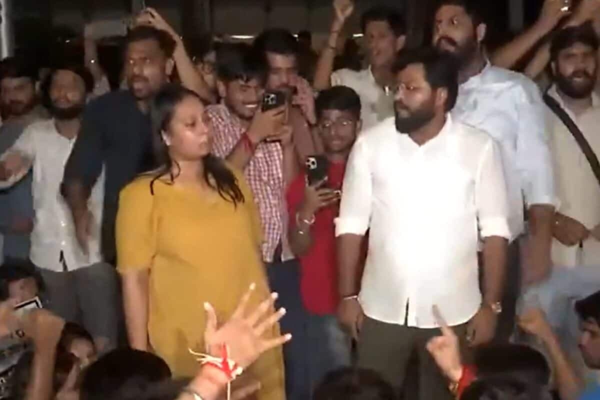 Delhi Building Collapse: ABVP Members Vandalise MCD Headquarters, Demand Resignation Of Commissioner
