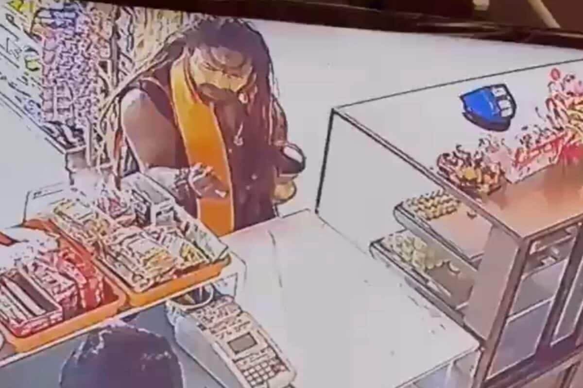 ‘Naga Sadhus’ Hypnotise Nashik Shopkeeper, Flee With Jewellery; Two Arrested