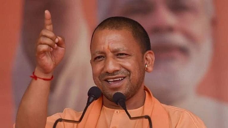 CM Yogi Adityanath Pays Heartfelt Tribute To Deceased Advocates, Provides Financial Support To Their Families